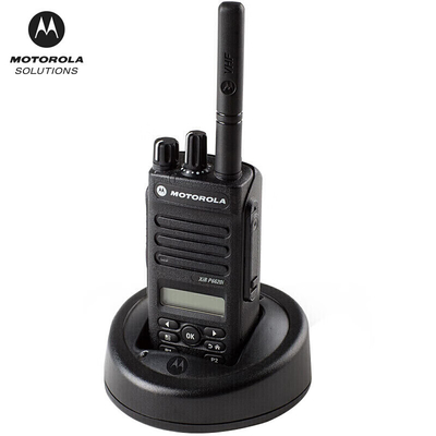 ซื้อ เครื่องวิทยุมือถือดิจิตอล Motorola VHF Walkie Talkie IPX5 สําหรับการสื่อสารกลางแจ้ง การผลิตออนไลน์