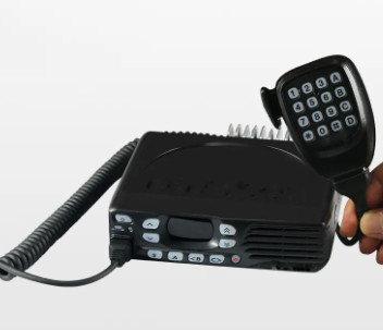 เครื่องรับเสียงวิทยุเคลื่อนที่ รถ เครื่องส่งรับวิทยุ 25W VHF DMR TKD840 / TKD740 รถติดตั้งวิทยุสองทาง