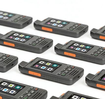 F2 ระดับการป้องกัน IP68 เครือข่ายสาธารณะ 4G NFC การลดเสียงรบกวนไมโครโฟนคู่ 5G POC วิทยุสื่อสารสองทาง